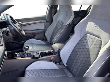 Used Volkswagen Golf 2023 for sale - 78152749: Photo