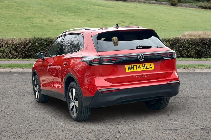 Used Volkswagen Tiguan 2024 for sale - 77997045: Photo 2