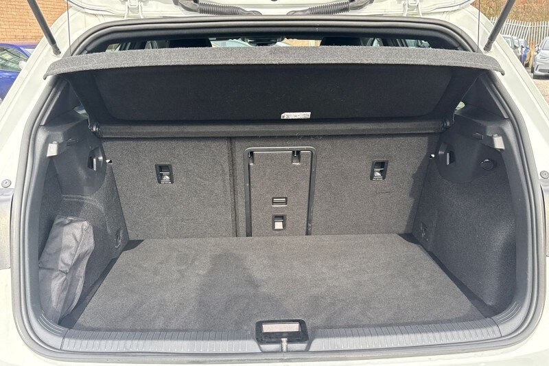 Used Volkswagen Golf 2021 for sale - 77700975: Photo 32