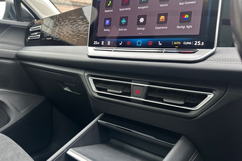 Used Volkswagen Tiguan 2024 for sale - 77326452: Photo 30