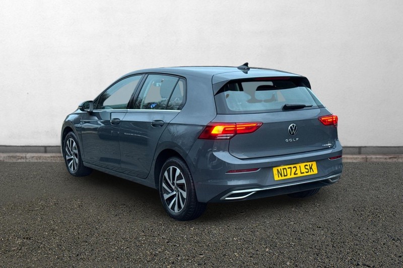 Used Volkswagen Golf 2022 for sale - 76982284: Photo 2