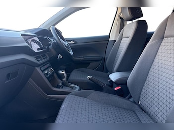 Used Volkswagen T-Cross 2022 for sale - 77675532: Photo