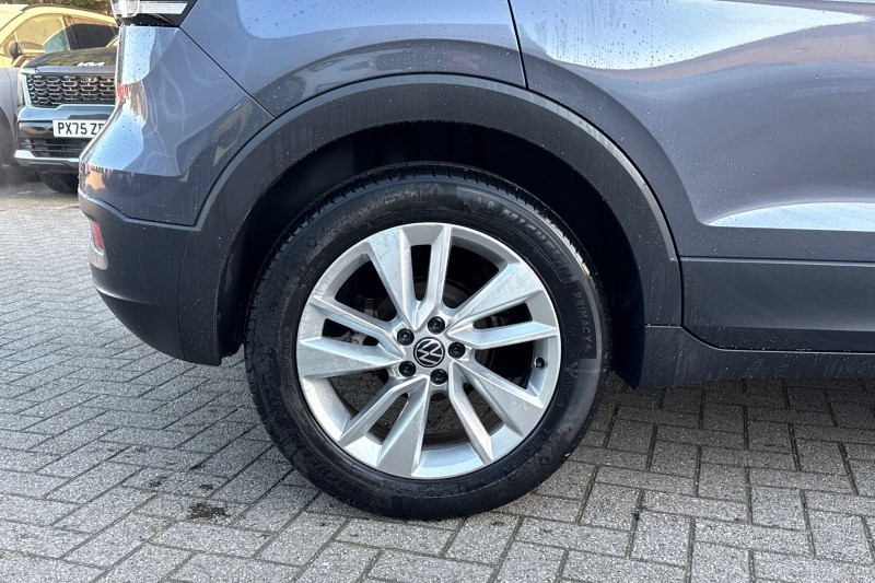 Used Volkswagen T-Cross 2022 for sale - 77675532: Photo 9