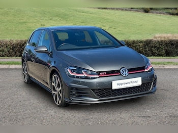 Used Volkswagen Golf 2019 for sale - 79101934: Photo