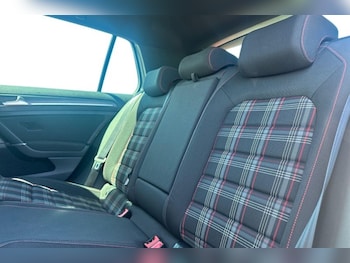Used Volkswagen Golf 2019 for sale - 79101934: Photo