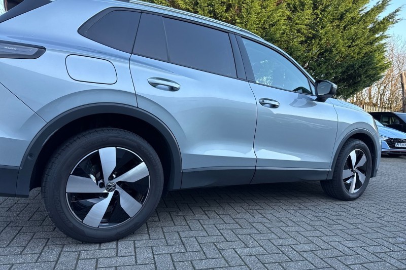 Used Volkswagen Tiguan 2024 for sale - 76982124: Photo 35