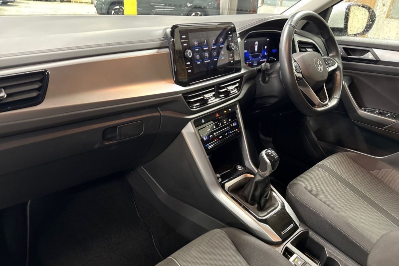 Used Volkswagen T-Roc 2024 for sale - 76982333: Photo 28