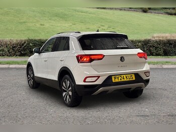 Used Volkswagen T-Roc 2024 for sale - 76982333: Photo
