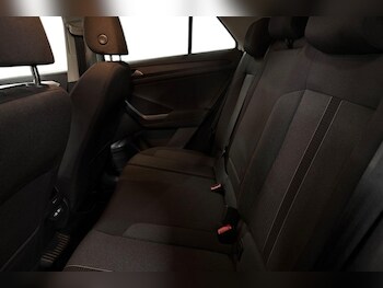 Used Volkswagen T-Roc 2024 for sale - 76982333: Photo