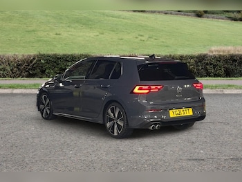 Used Volkswagen Golf 2021 for sale - 76982147: Photo