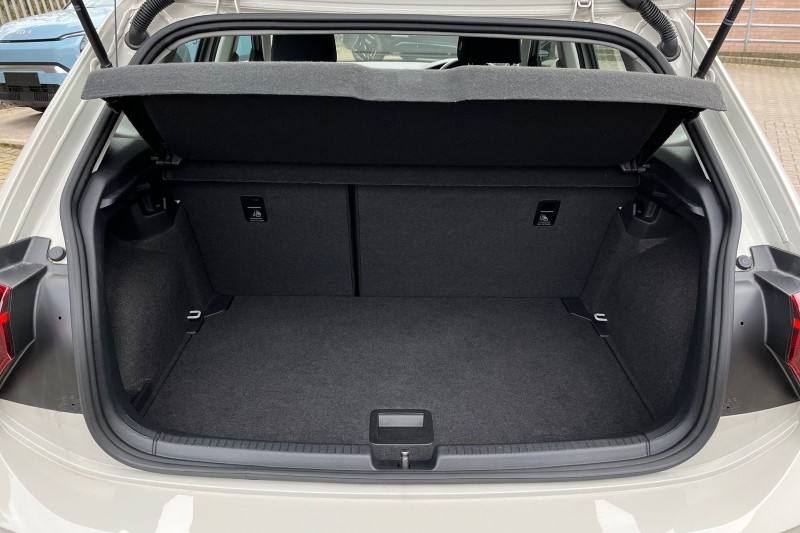 Used Volkswagen Polo 2022 for sale - 76982289: Photo 31