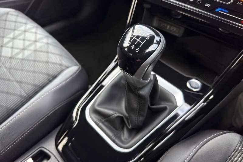 Used Volkswagen T-Roc 2023 for sale - 77700992: Photo 30