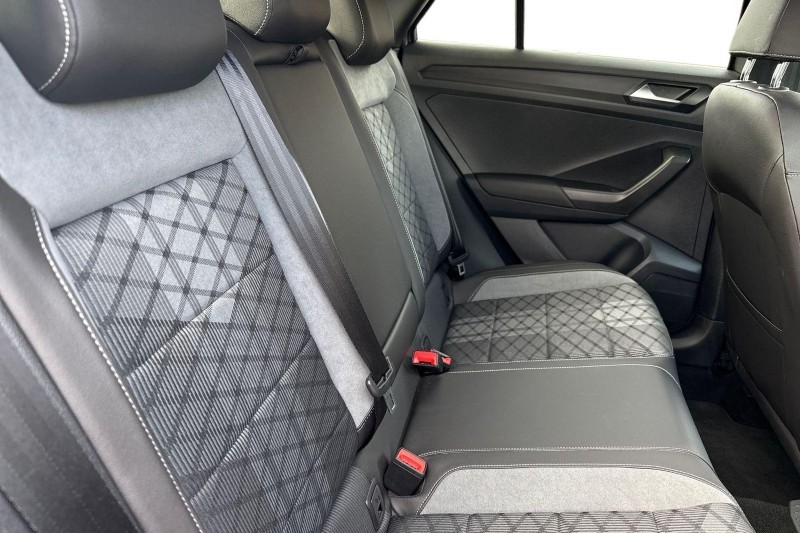 Used Volkswagen T-Roc 2023 for sale - 77700992: Photo 4