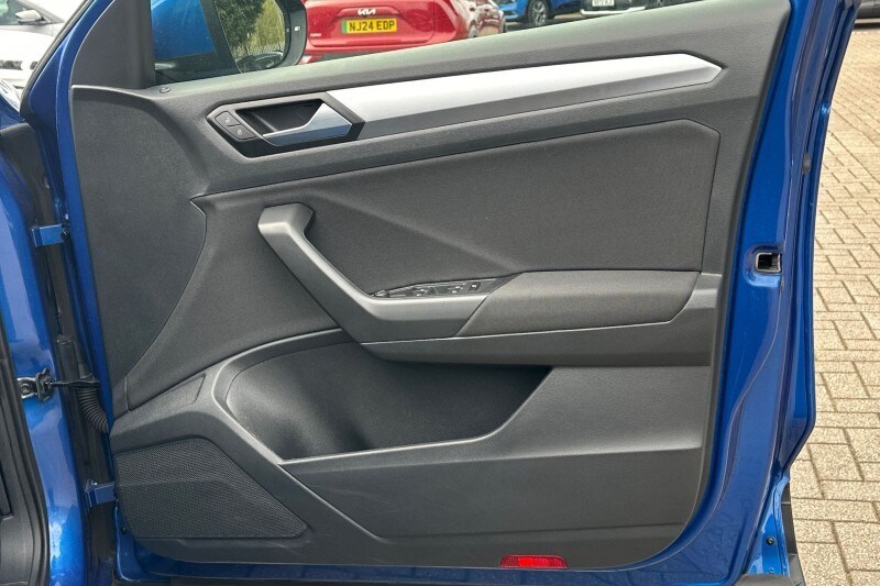 Used Volkswagen T-Roc 2023 for sale - 78209884: Photo 12