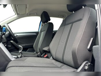 Used Volkswagen T-Roc 2023 for sale - 78209884: Photo