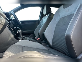 Used Volkswagen T-Roc 2022 for sale - 77965427: Photo