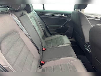 Used Volkswagen Golf 2019 for sale - 78804596: Photo