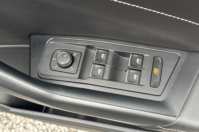 Used Volkswagen T-Roc 2023 for sale - 77700978: Photo 13