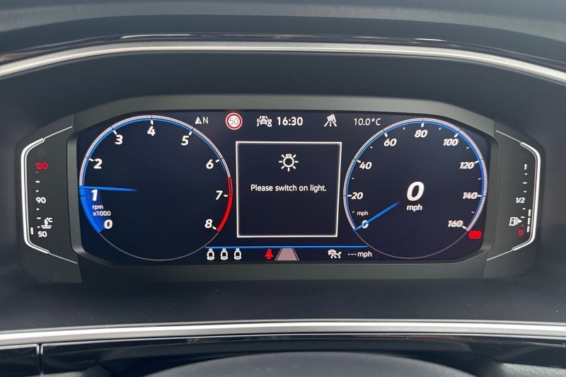 Used Volkswagen T-Roc 2023 for sale - 77700978: Photo 20