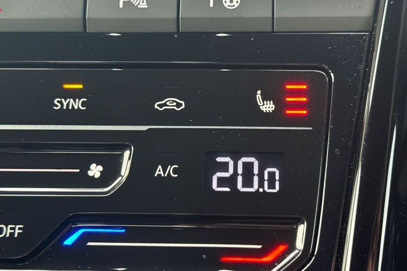 Used Volkswagen T-Roc 2023 for sale - 77700978: Photo 25