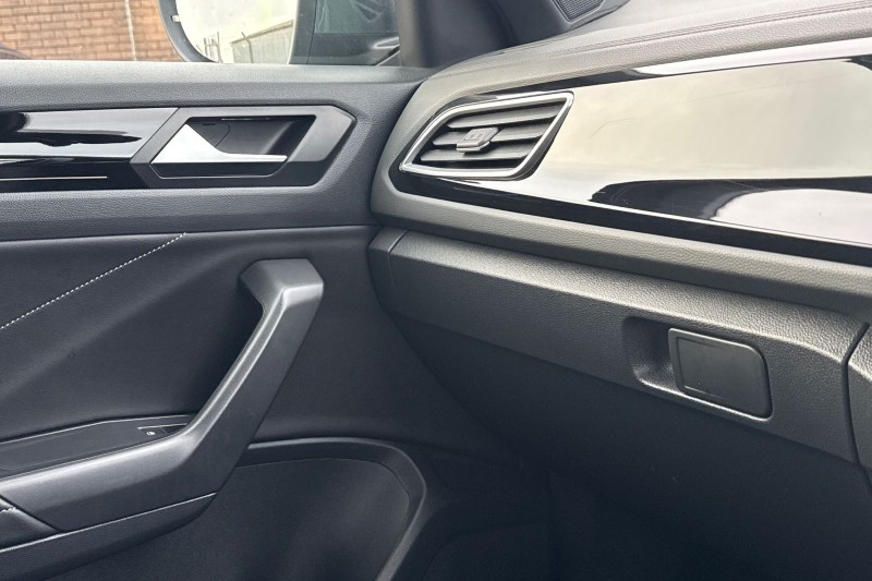 Used Volkswagen T-Roc 2023 for sale - 77700978: Photo 26