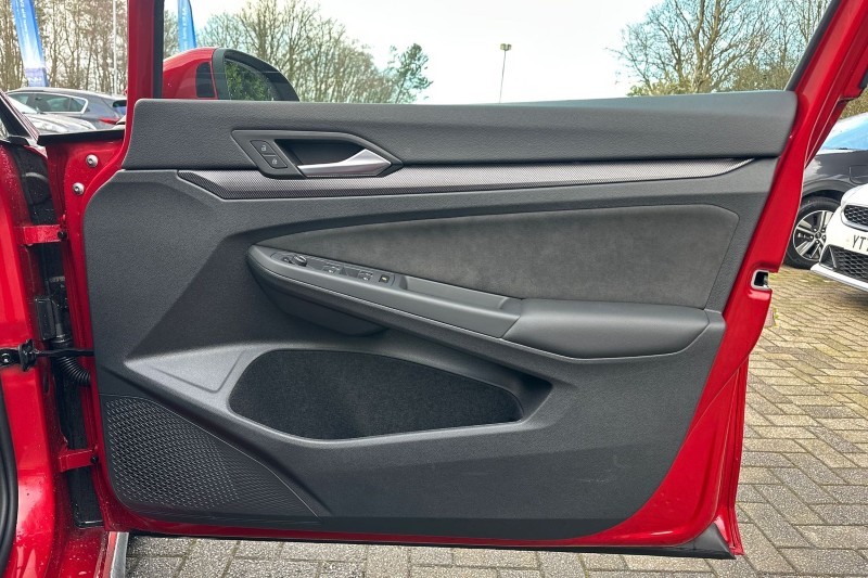 Used Volkswagen Golf 2025 for sale - 77248107: Photo 12