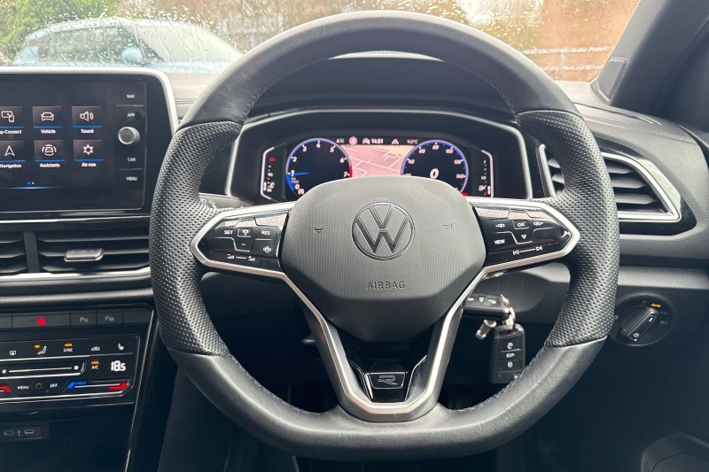 Used Volkswagen T-Roc 2023 for sale - 76982003: Photo 17