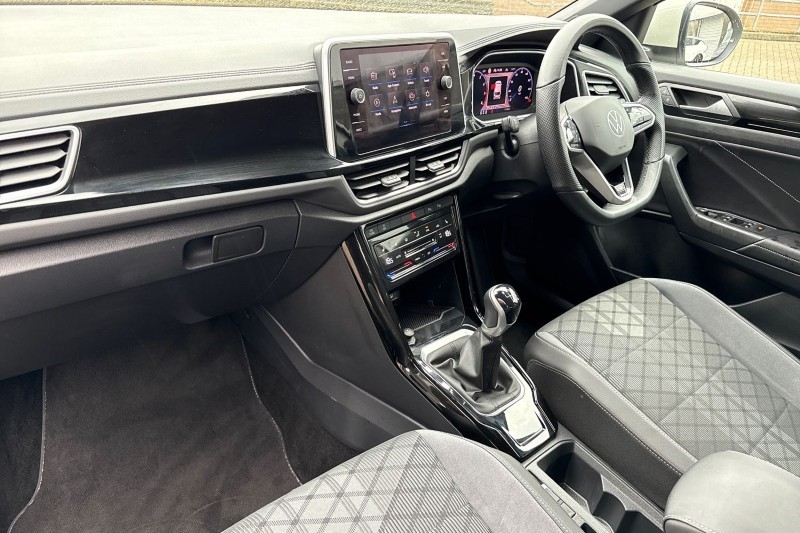 Used Volkswagen T-Roc 2023 for sale - 76982003: Photo 31