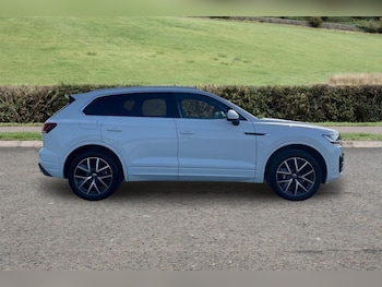 Used Volkswagen Touareg 2022 for sale - 79491474: Photo