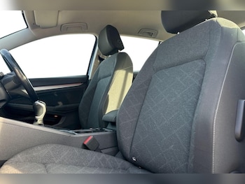 Used Volkswagen Golf 2022 for sale - 77973642: Photo