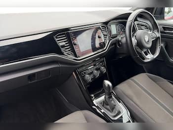 Used Volkswagen T-Roc 2021 for sale - 79841975: Photo