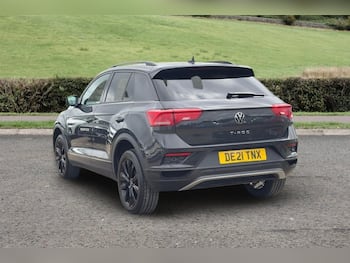 Used Volkswagen T-Roc 2021 for sale - 79841975: Photo