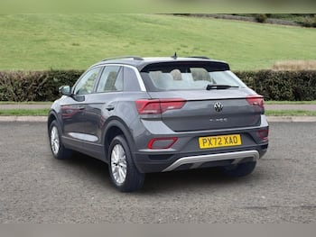 Used Volkswagen T-Roc 2022 for sale - 79664232: Photo