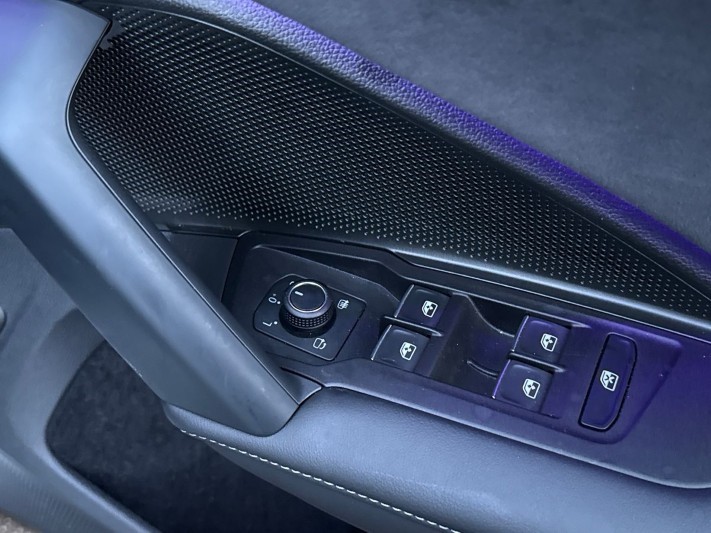 Used Volkswagen Touran 2025 for sale - 77033021: Photo 15