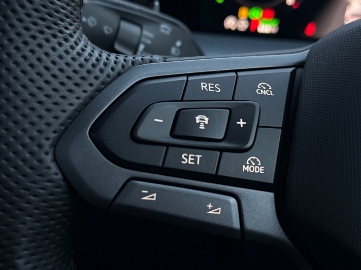 Used Volkswagen Touran 2025 for sale - 77033021: Photo 20