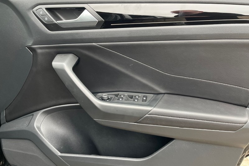 Used Volkswagen T-Roc 2022 for sale - 76981388: Photo 11