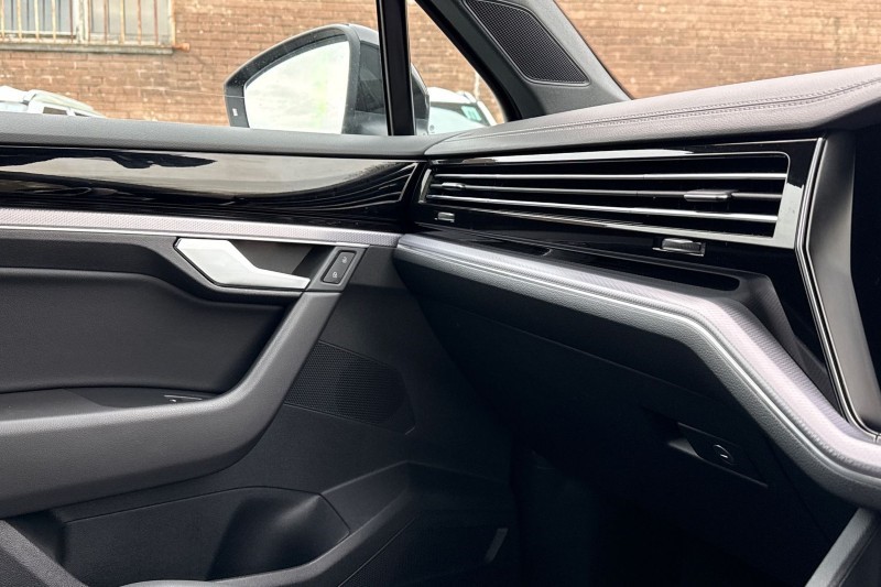 Used Volkswagen Touareg 2023 for sale - 77326437: Photo 30