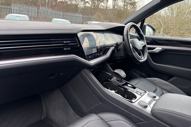 Used Volkswagen Touareg 2023 for sale - 77326437: Photo 34