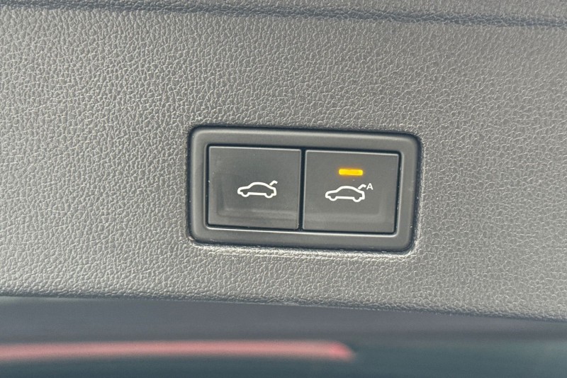 Used Volkswagen Touareg 2023 for sale - 77326437: Photo 36