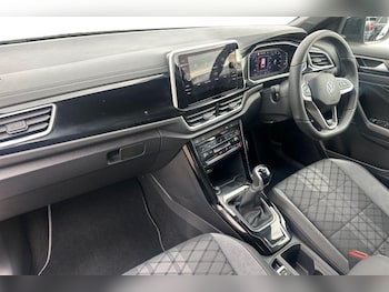 Used Volkswagen T-Roc 2025 for sale - 79053878: Photo