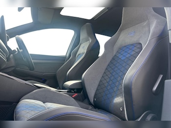 Used Volkswagen Golf 2025 for sale - 78499567: Photo
