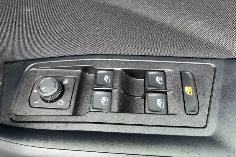 Used Volkswagen T-Roc 2024 for sale - 76981420: Photo 13