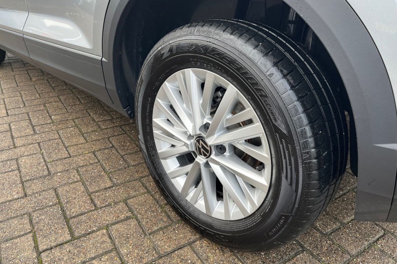 Used Volkswagen T-Roc 2024 for sale - 76981420: Photo 34