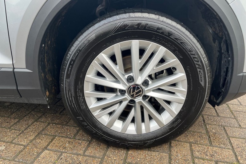 Used Volkswagen T-Roc 2024 for sale - 76981420: Photo 8