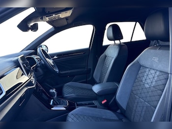 Used Volkswagen T-Roc 2024 for sale - 78339807: Photo