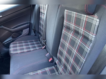 Used Volkswagen Polo 2020 for sale - 76981997: Photo