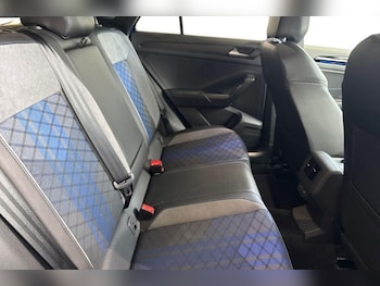 Used Volkswagen T-Roc 2026 for sale - 79127467: Photo
