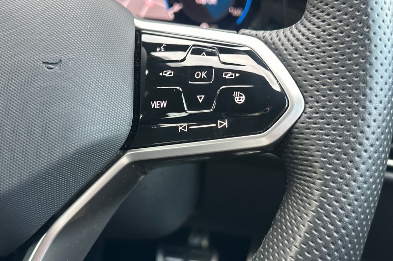 Used Volkswagen Golf 2024 for sale - 77877726: Photo 19