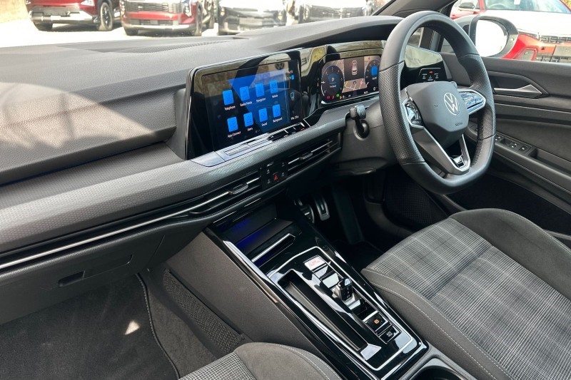 Used Volkswagen Golf 2024 for sale - 77877726: Photo 31