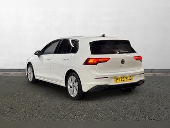Used Volkswagen Golf 2025 for sale - 76982511: Photo
